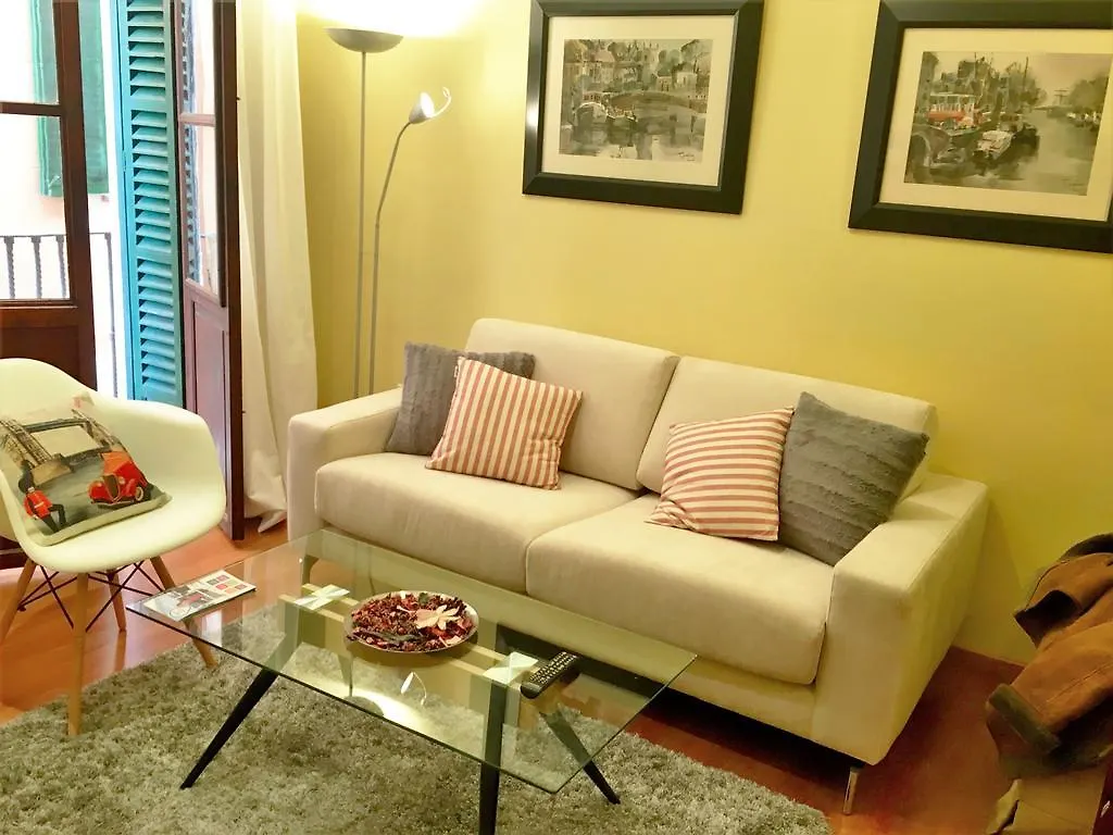 パルマ・デ・マリョルカMallorca Housing: Old Centre - Turismo De Interiorアパートメント アパート パルマ・デ・マリョルカ